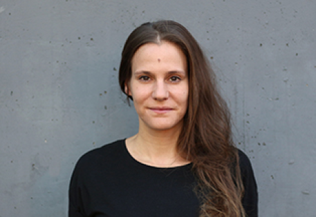 Dipl. Designerin Damaris Jakschik Dipl. Designerin Damaris Jakschik
