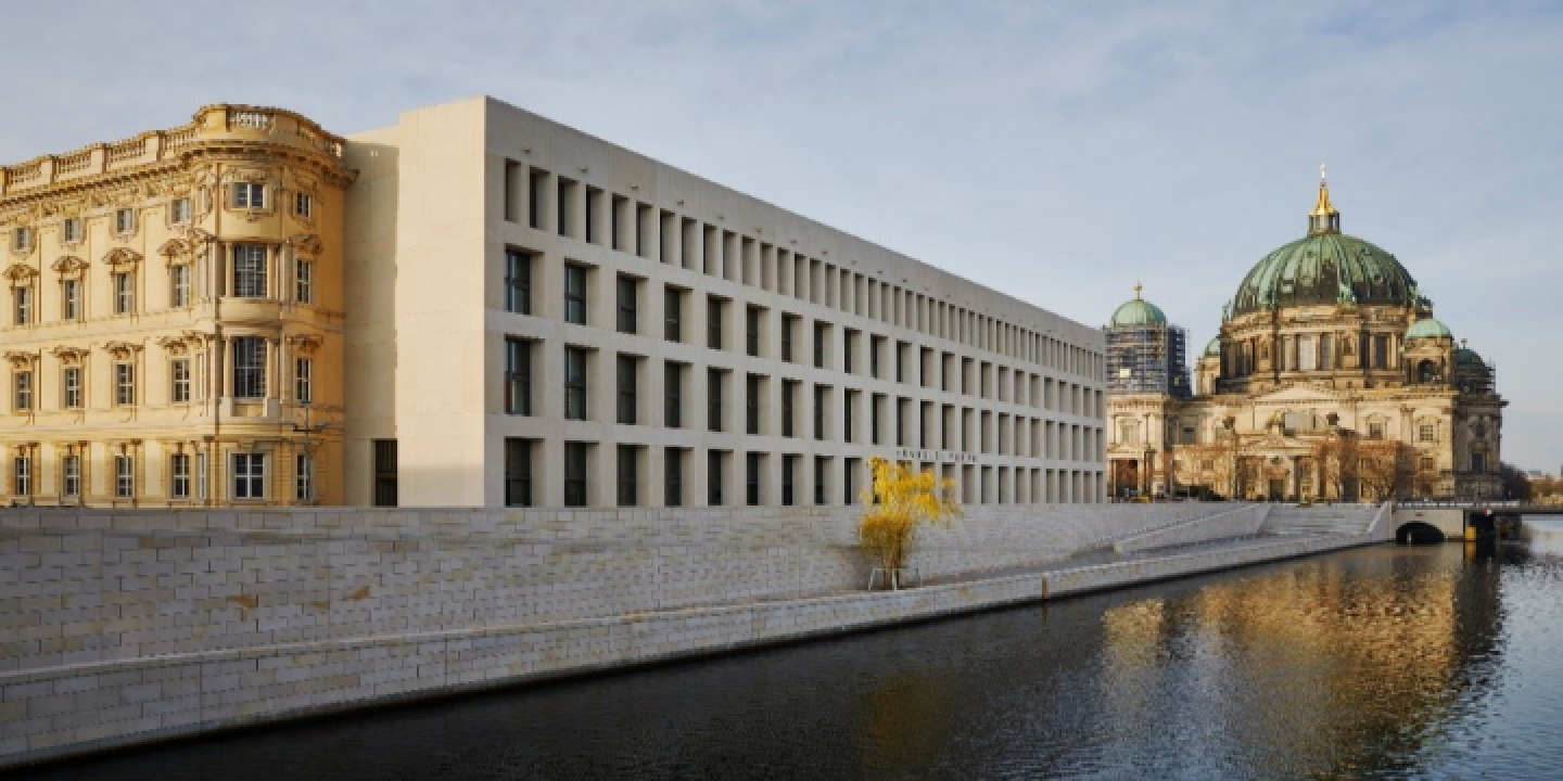 Berlin. Das Humboldt Forum, die Neue Nationalgalerie und die Moderne in der Hauptstadt.