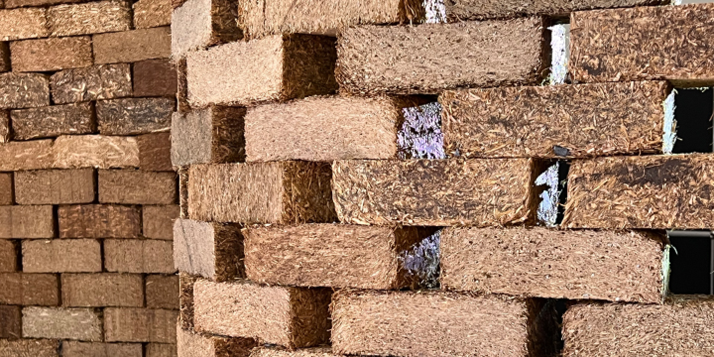 Bauen mit Stroh Bauen mit Stroh